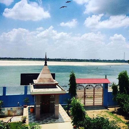 Sri Yoga Mandir Hotel Varanasi Bagian luar foto