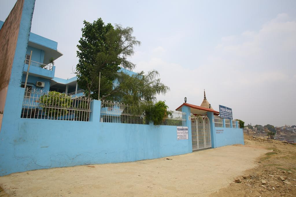 Sri Yoga Mandir Hotel Varanasi Bagian luar foto